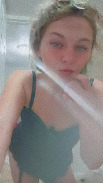 Cherriee, 25  female escort, Galveston
