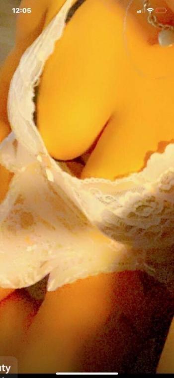 Chrystal, 40  female escort, Galveston